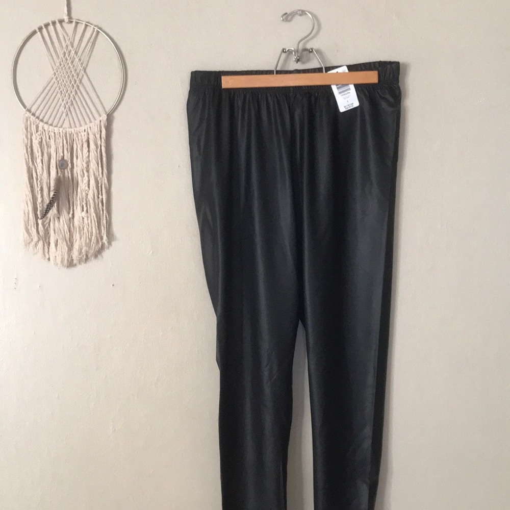Torrid faux leather leggings size 1
